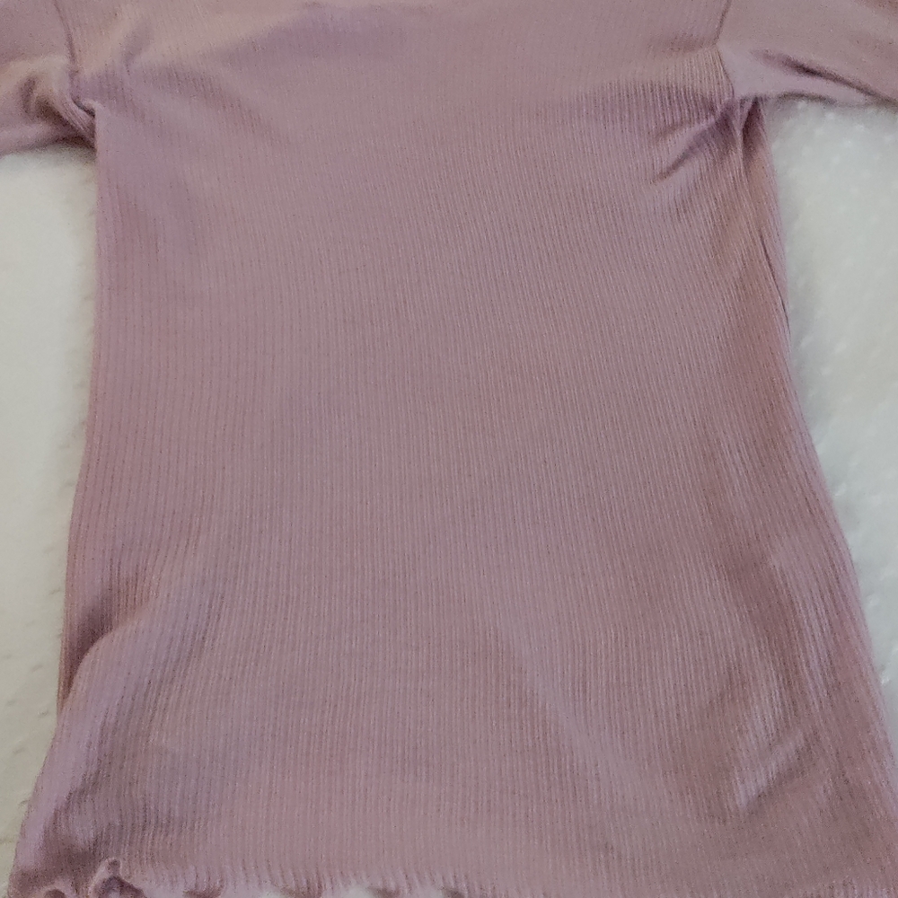 Baserange lilac ribbed top. Size medium m. NEW